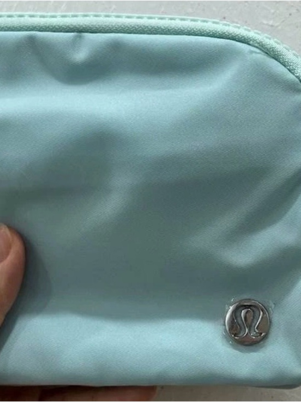 Lululemon Everywhere Belt Bag 1L Wathet NWT Rare Color - Picture 7 of 9
